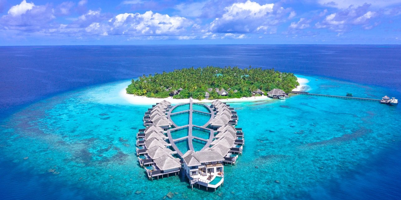 https://www.tetraconsultants.com/wp-content/uploads/2022/01/pexels-asad-photo-maldives-9482139-1280x640.jpg