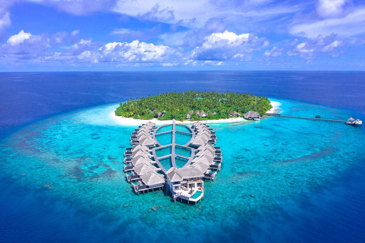 https://www.tetraconsultants.com/wp-content/uploads/2022/01/pexels-asad-photo-maldives-9482139.jpg
