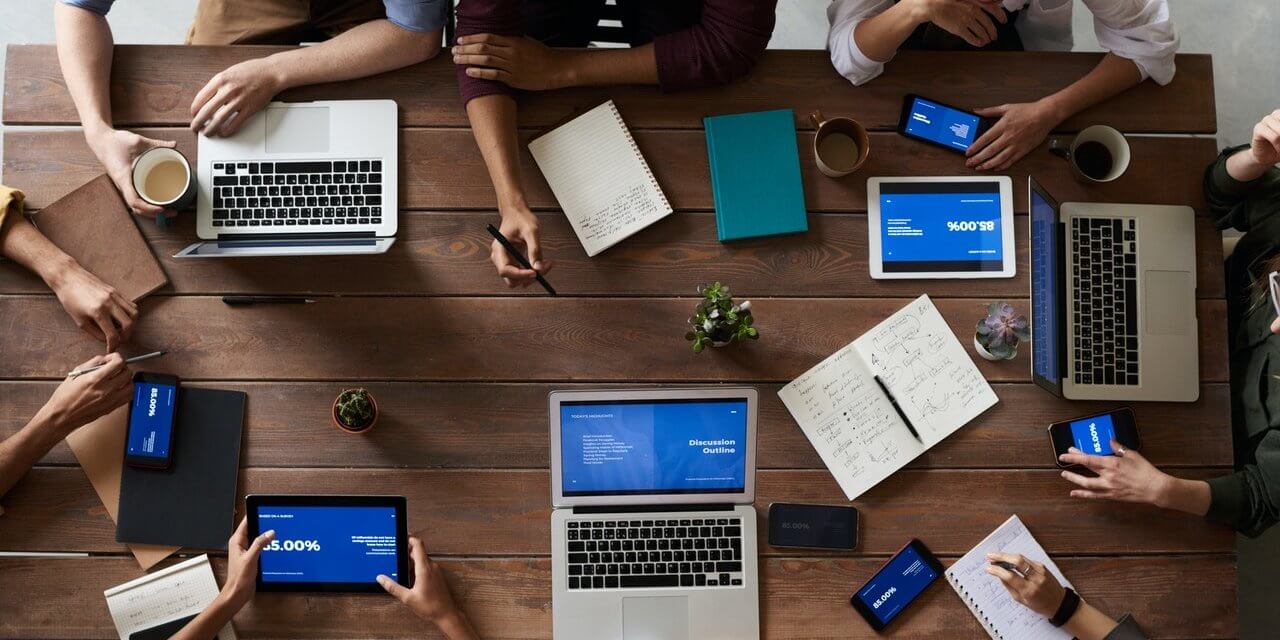 https://www.tetraconsultants.com/wp-content/uploads/2022/01/pexels-fauxels-3183150-1280x640.jpg