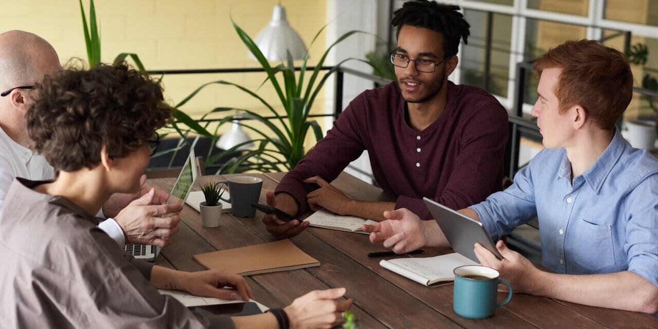 https://www.tetraconsultants.com/wp-content/uploads/2022/01/pexels-fauxels-3184585-1280x640.jpg