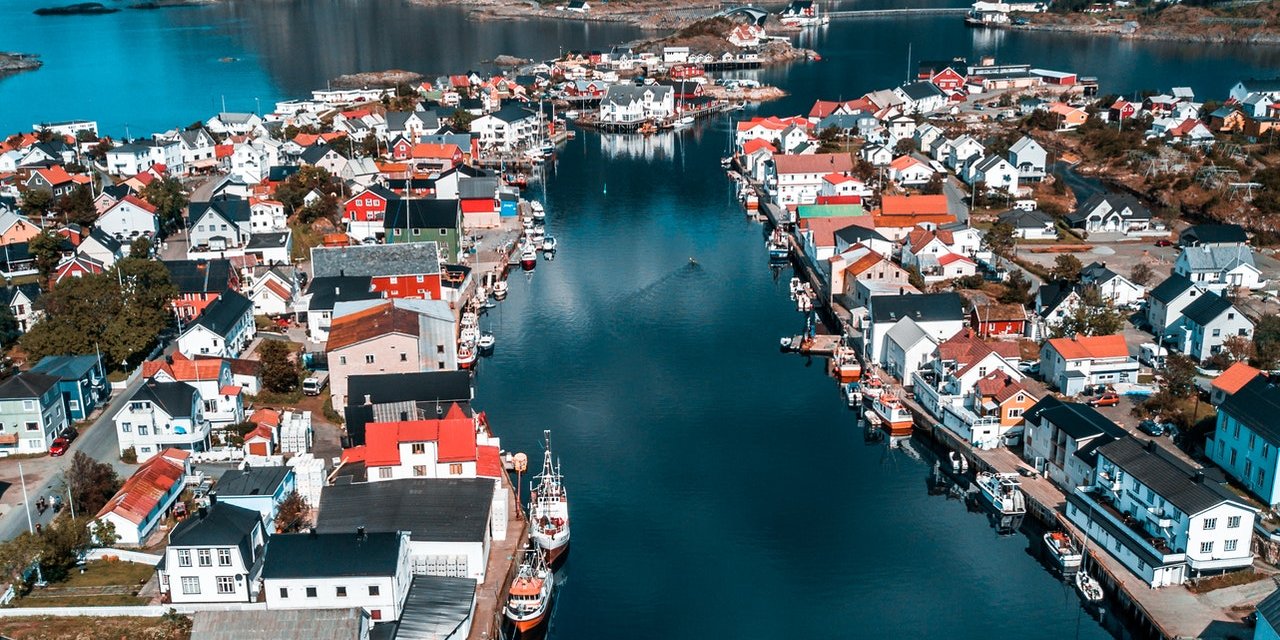 https://www.tetraconsultants.com/wp-content/uploads/2022/01/pexels-tobias-bjorkli-1940038-1280x640.jpg