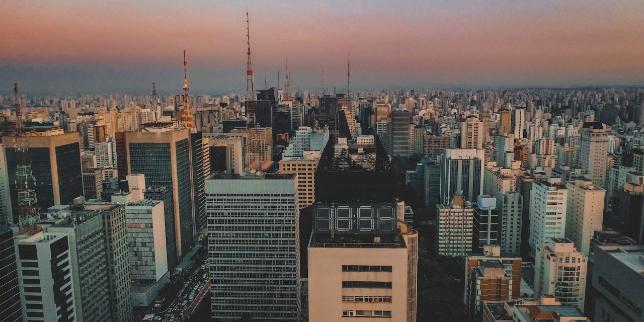 https://www.tetraconsultants.com/wp-content/uploads/2023/09/pexels-sergio-souza-3582178-1280x640.jpg