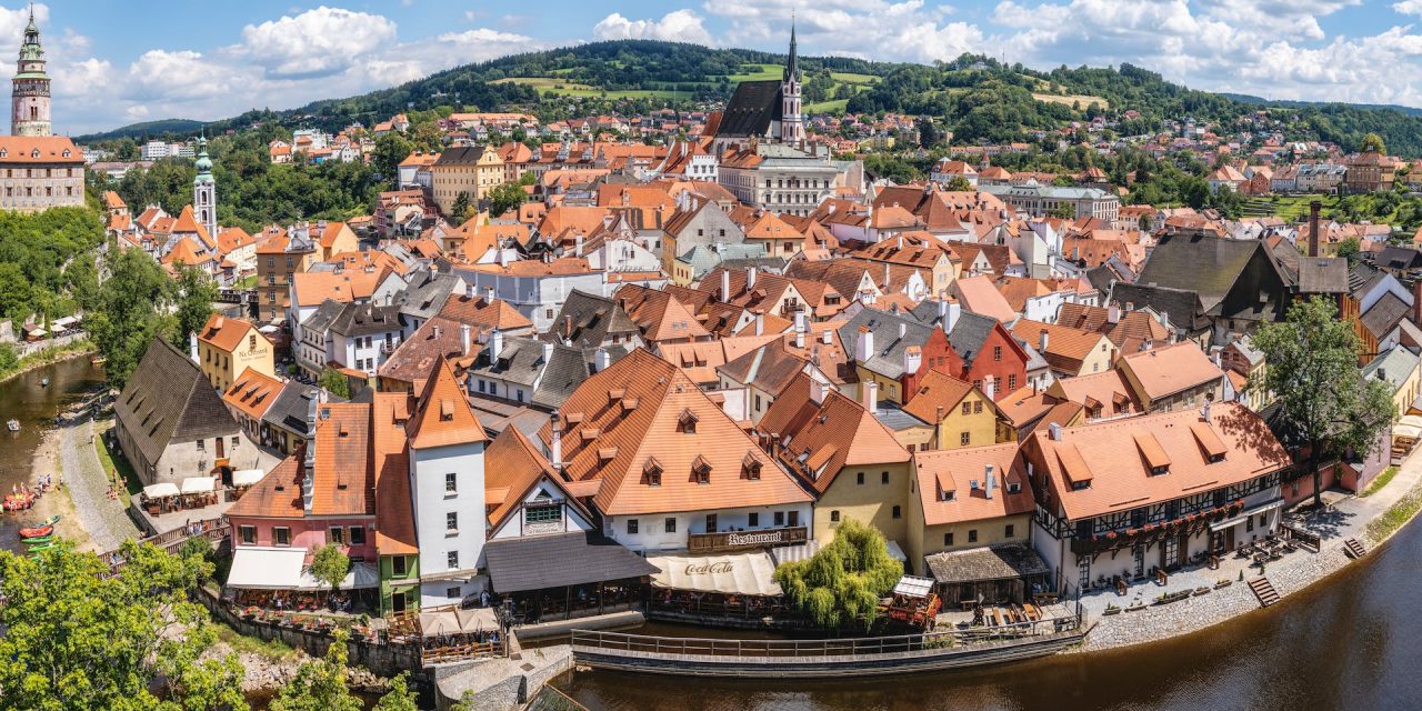 https://www.tetraconsultants.com/wp-content/uploads/2023/11/pexels-felix-mittermeier-1269788-1280x640.jpg